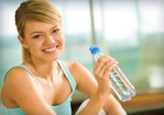 «Умная» бутылка воды поможет пить больше воды