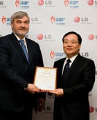  LG Electronics      