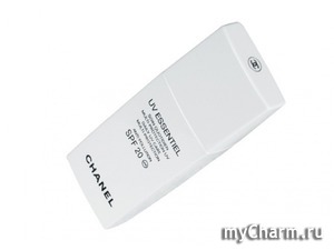 Chanel /  UV Essentiel SPF20