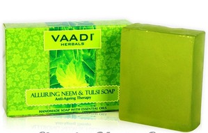 Vaadi Herbals /    Alluring Neem and Tulsi Soap