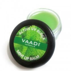 Vaadi Herbals /    Active uv block mint lip balm