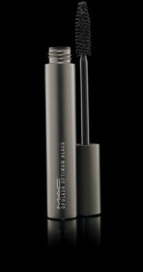 MAC Cosmetics /  Opulash Optimum Black