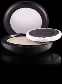 MAC Cosmetics /  Blot Powder/Pressed