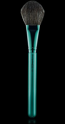 MAC Cosmetics /  127 Split Fibre Face Brush