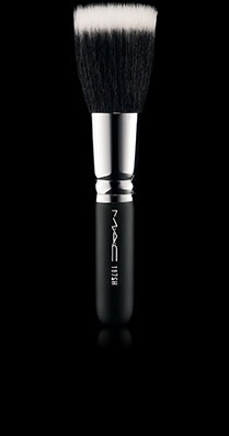 MAC Cosmetics /  187SH Duo Fibre Face Brush