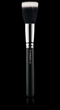 MAC Cosmetics /  187 Duo Fibre Brush