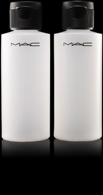 MAC Cosmetics /  Travel Bottle 2 OZ/2