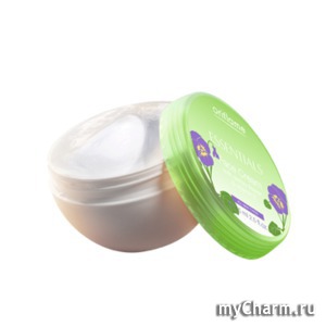 Oriflame /    Essentials Face Cream with pansy flower