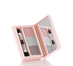 Oriflame /   Neo Chic Eye Shadow Trio