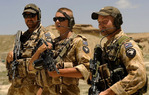 Новозеландским солдатам официально разрешили носить накладные ресницы и краситься